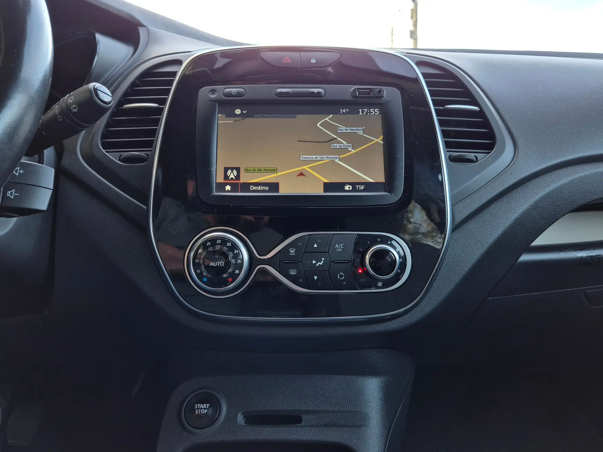 Renault Captur 0.9 TCE Exclusive 24