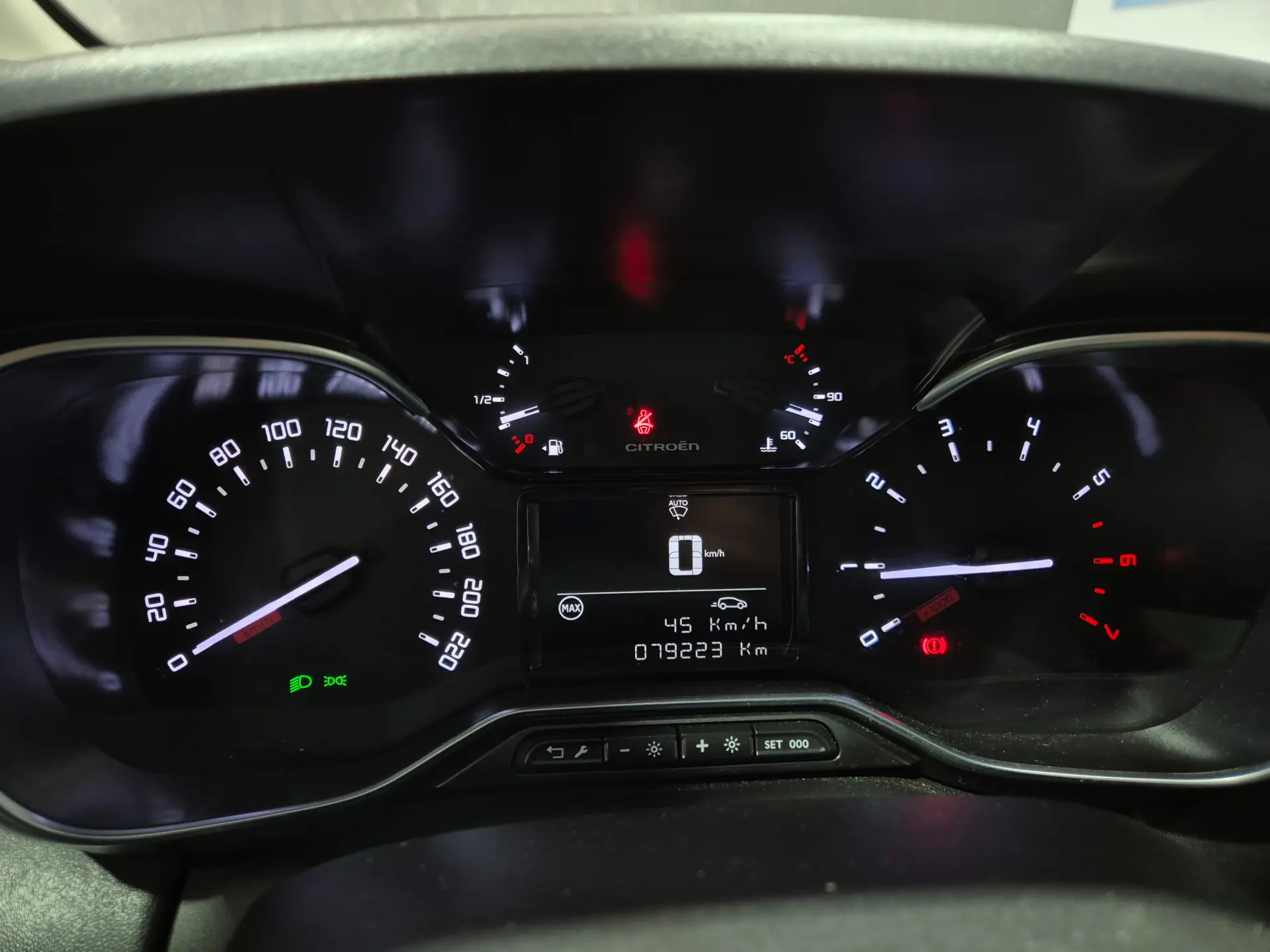 Citroen C3 Aircross 1.2 PureTech Shine 21