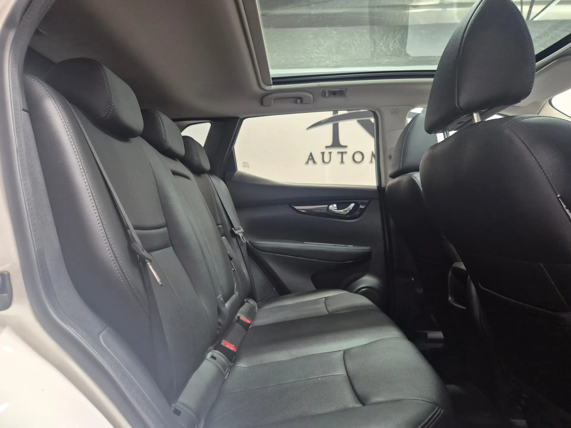 Nissan Qashqai 1.5 dCi Tekna Premium 7
