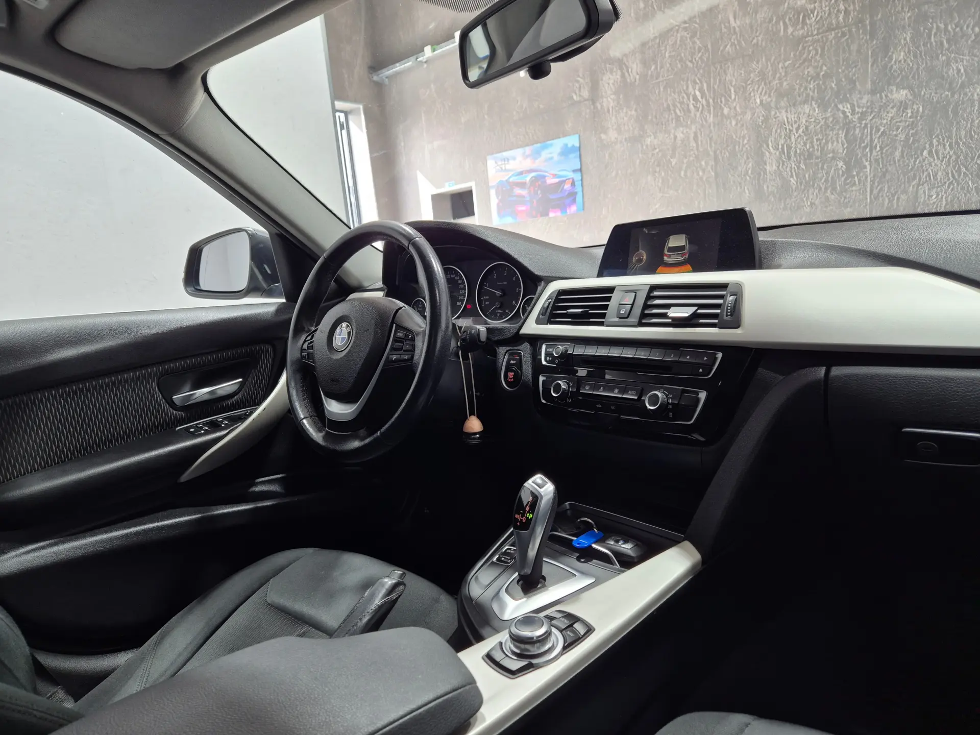 BMW 318 d Aut. 14
