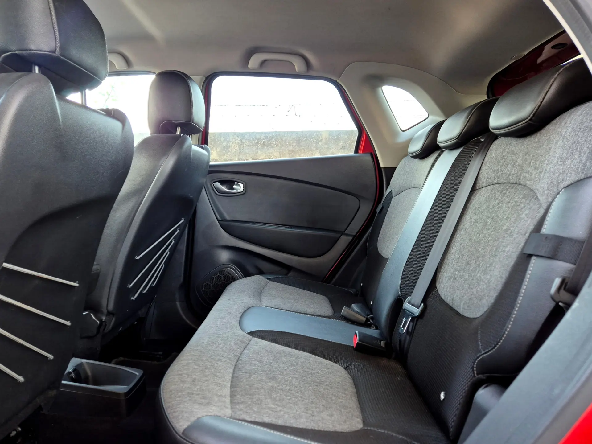 Renault Captur 0.9 TCE Exclusive 13