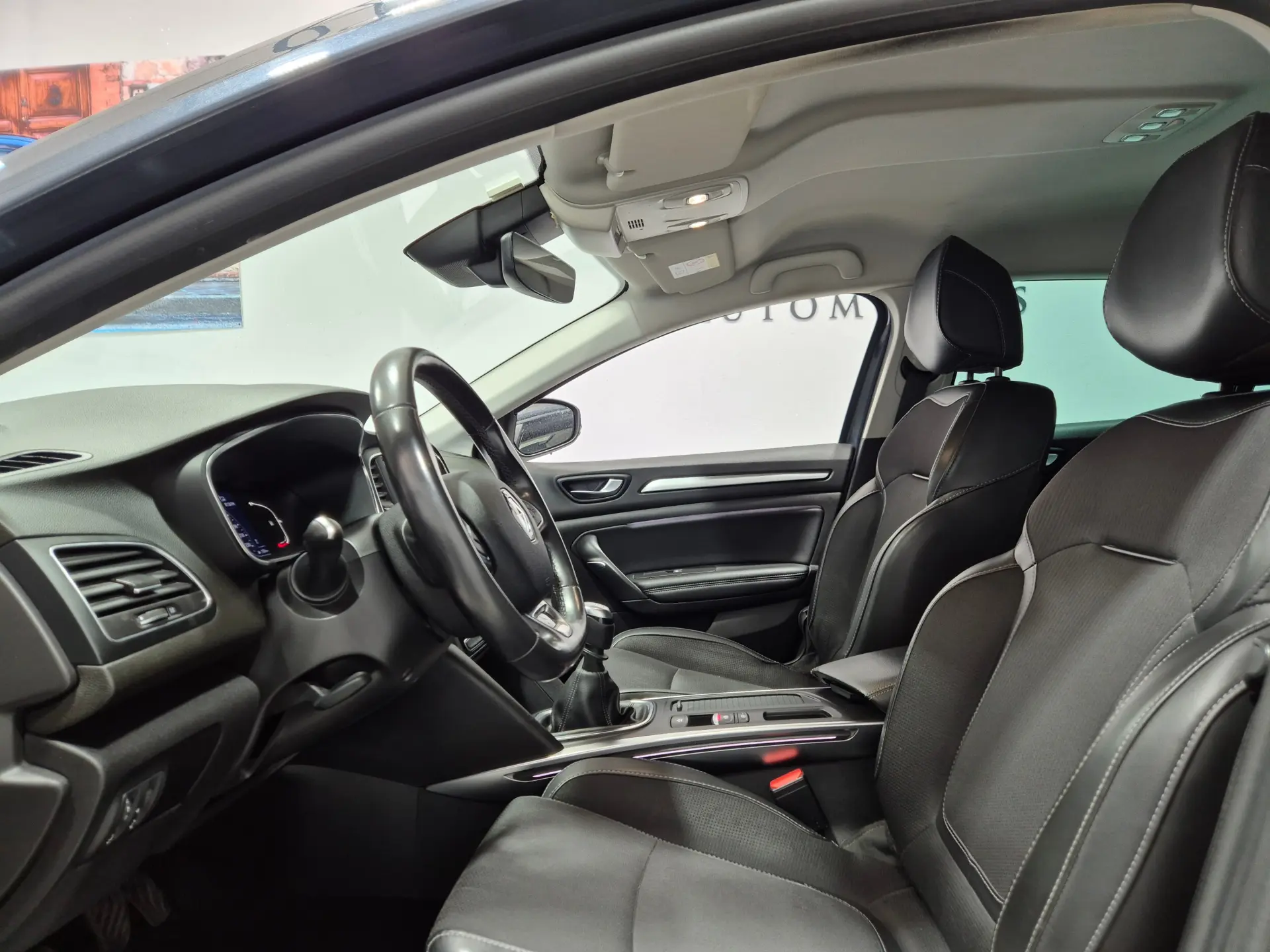 Renault Mégane Sport Tourer 1.5 Blue dCi Intens 14