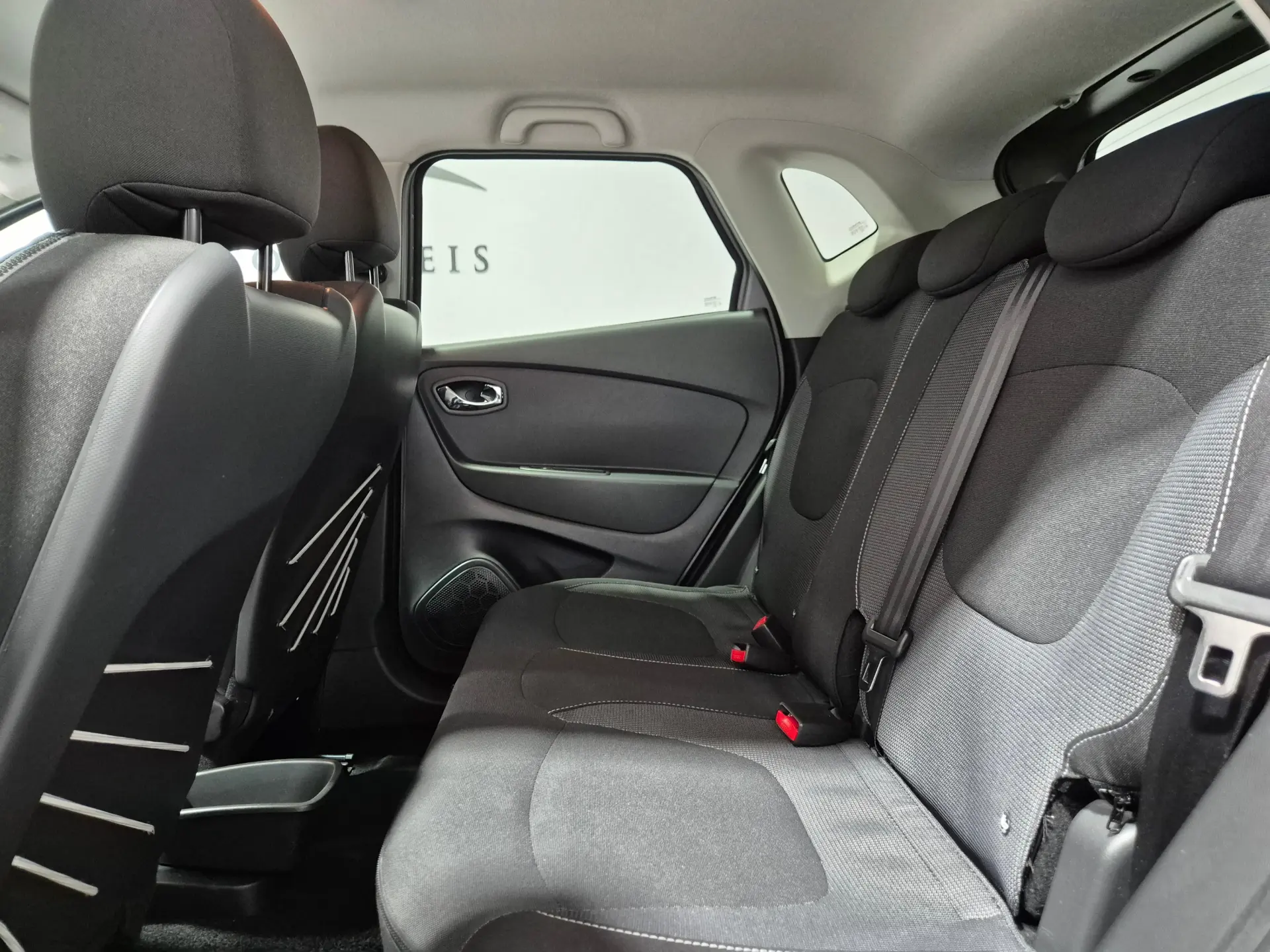 Renault Captur ENERGY TCe 120 EDC Intens 12