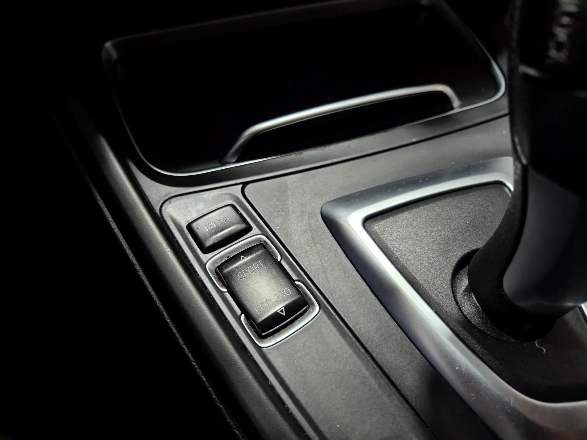 BMW 318 d Aut. 23