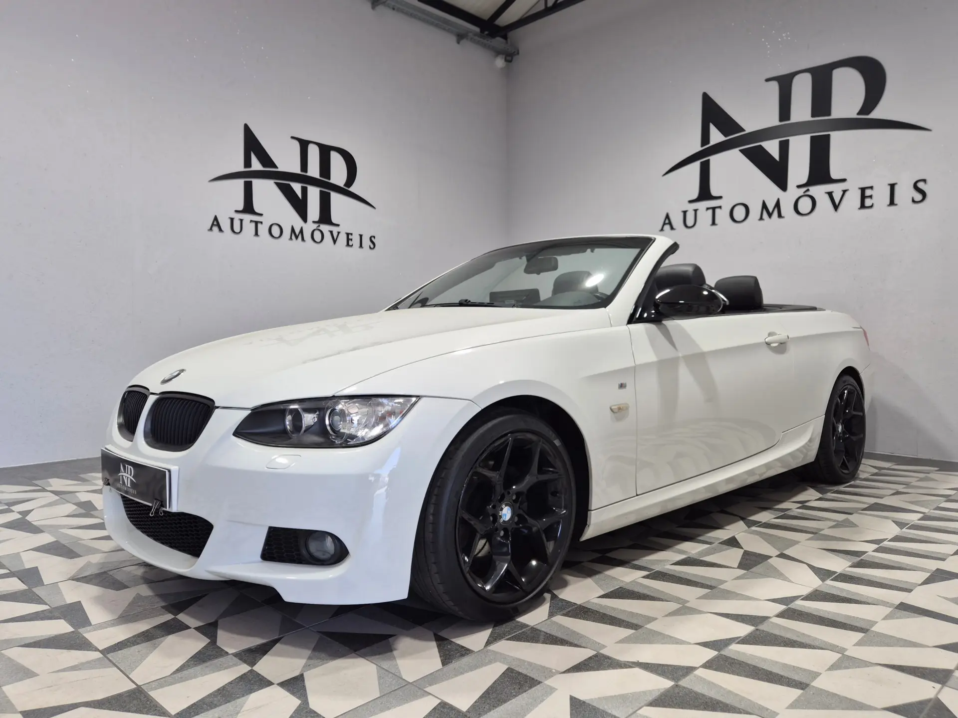 BMW 320 i Cabrio 1