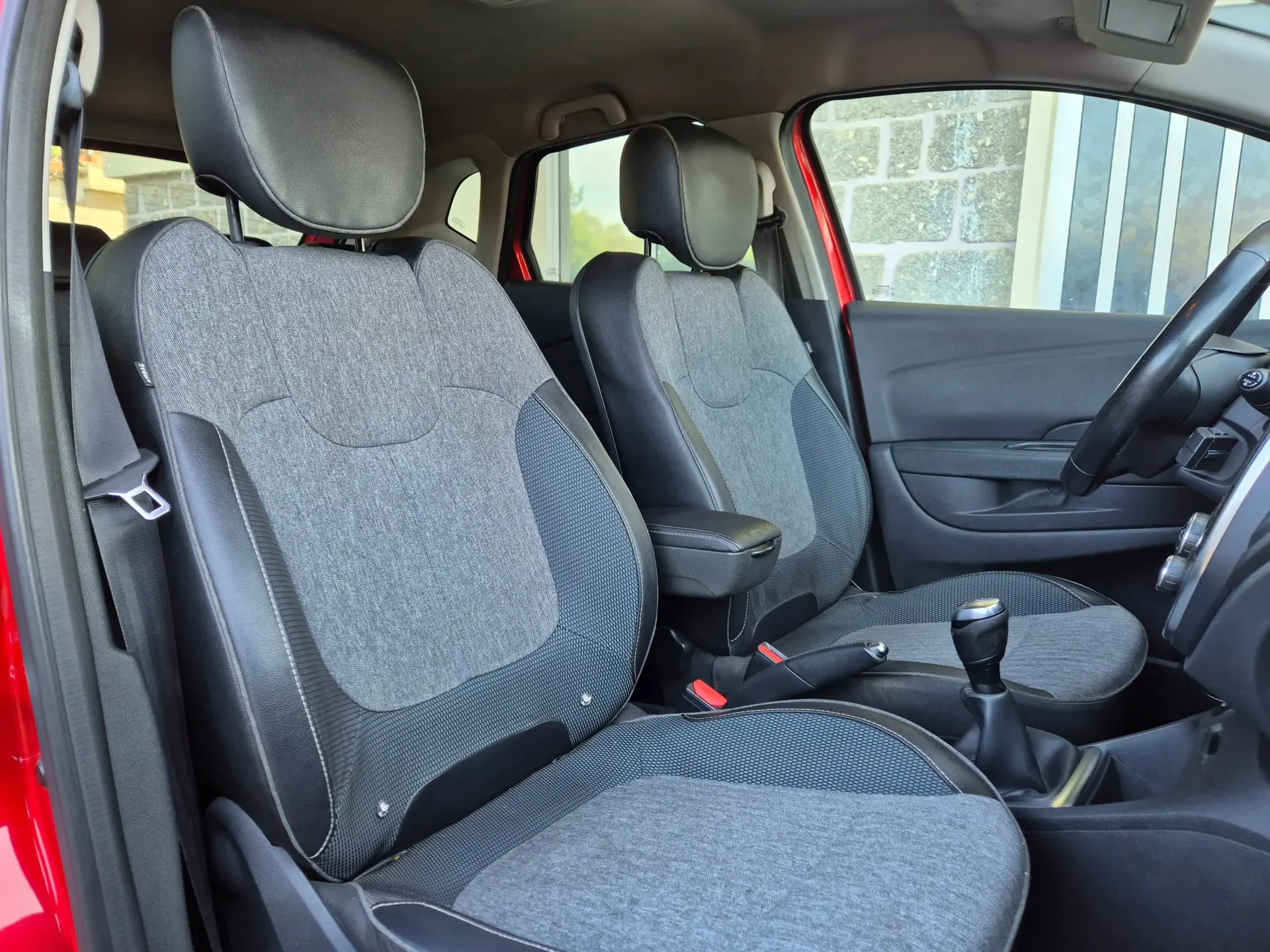 Renault Captur 0.9 TCE Exclusive 12