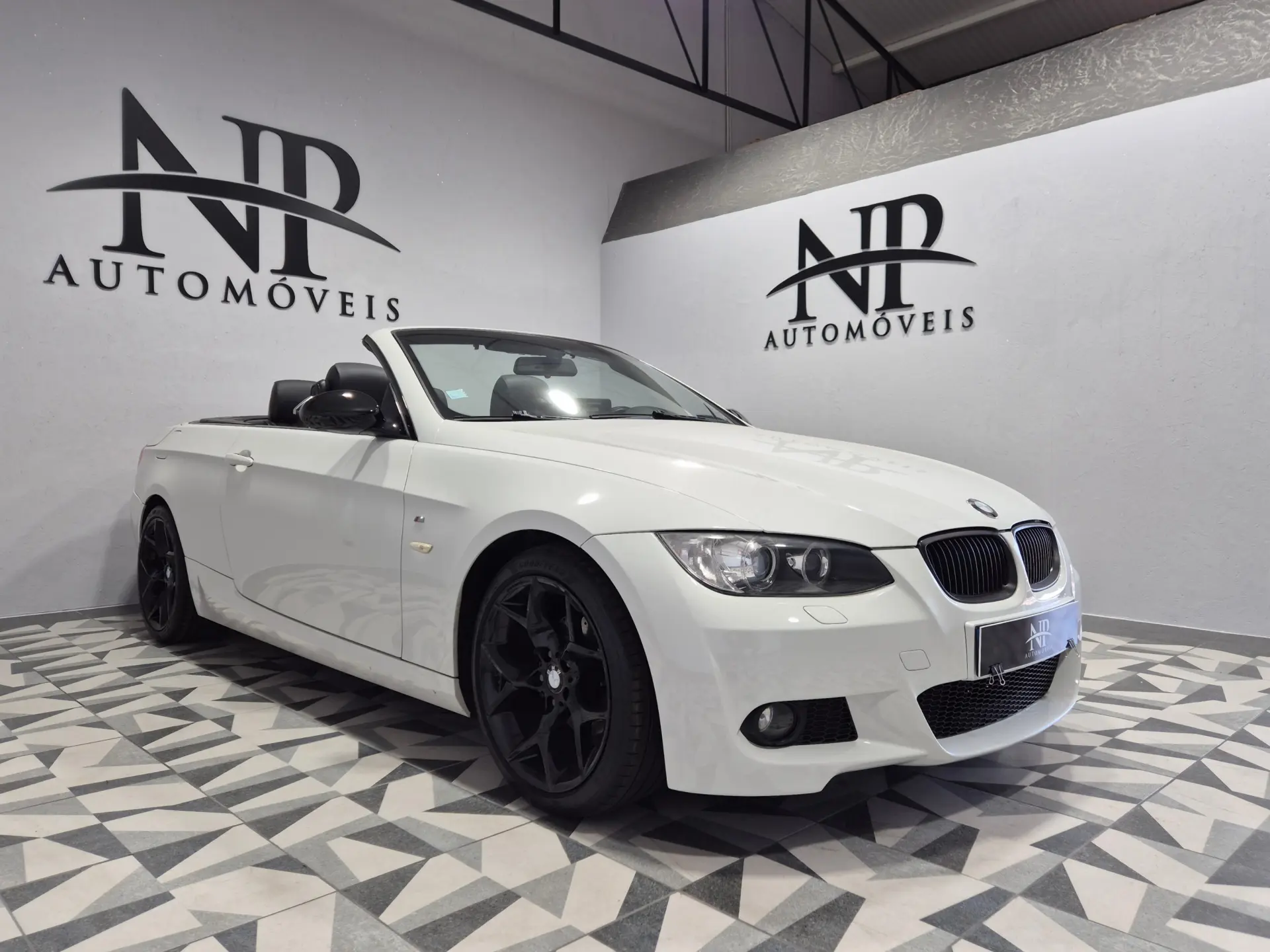 BMW 320 i Cabrio 5