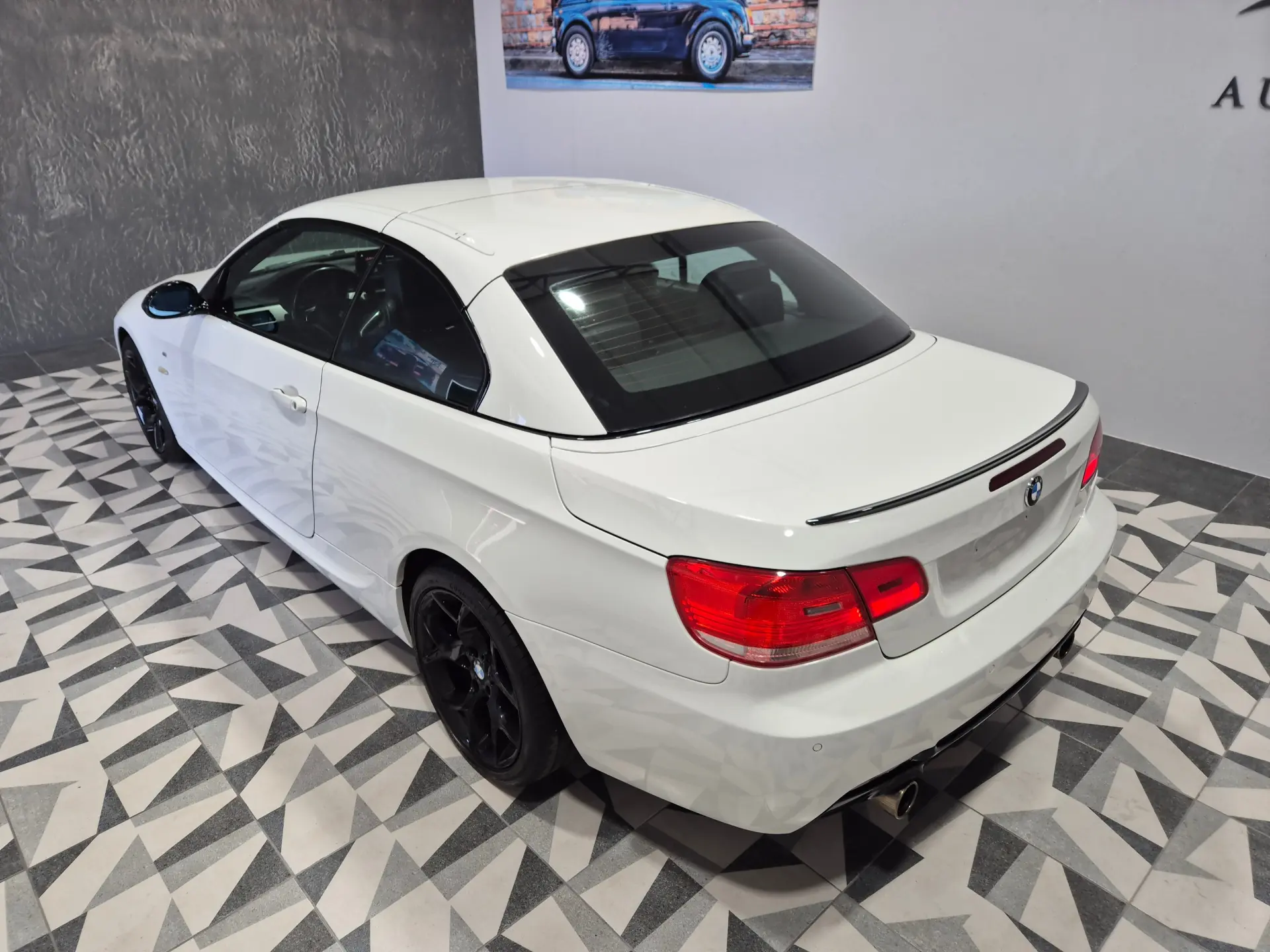 BMW 320 i Cabrio 8