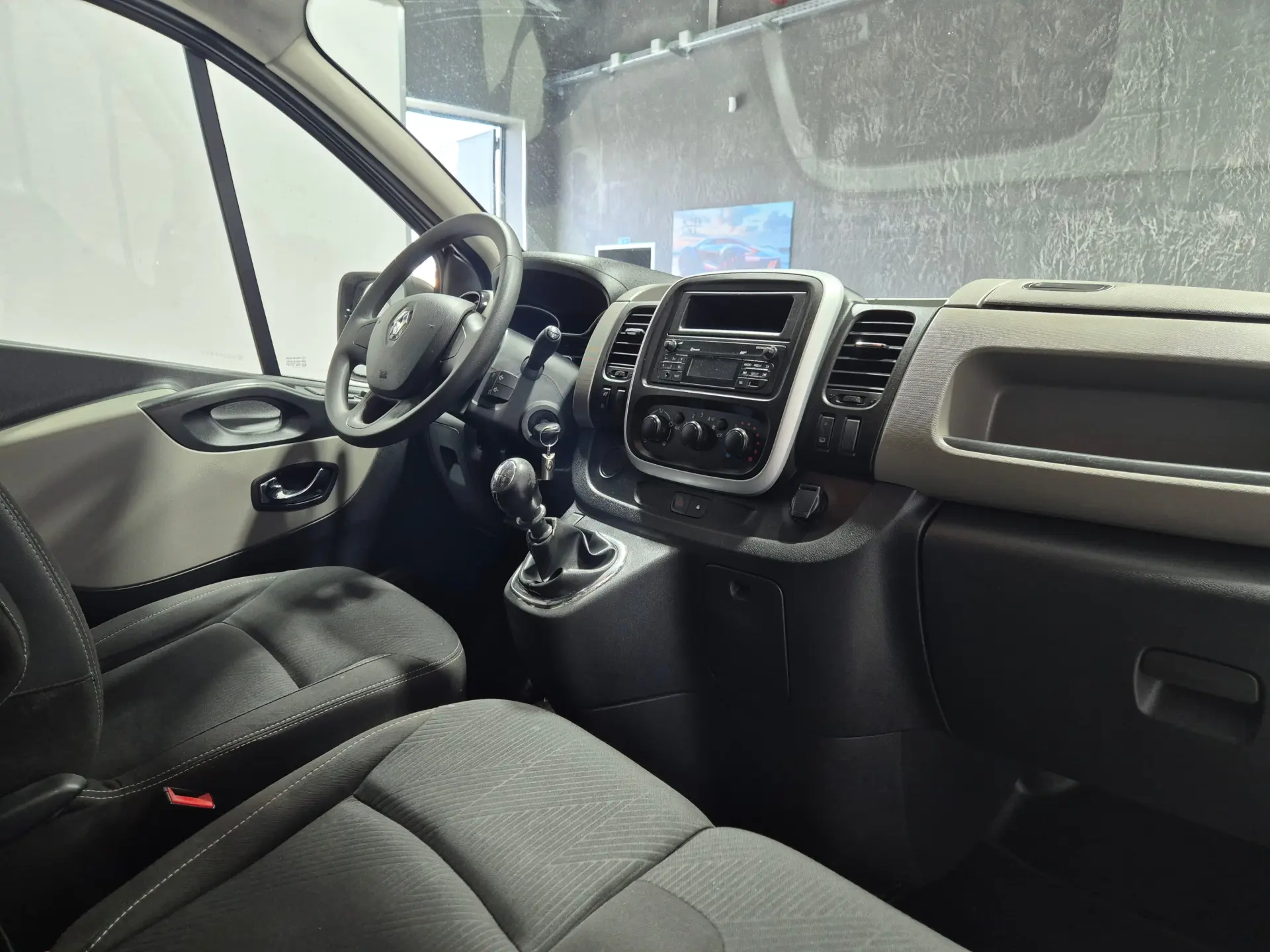 Renault Trafic 1.6 dCi L1H1 1.0T 9