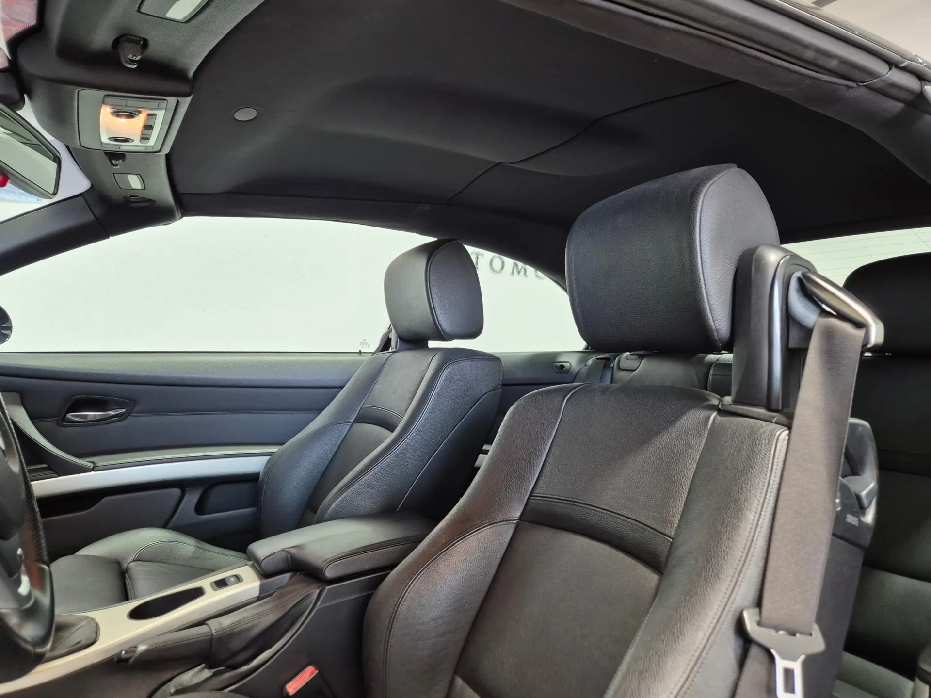 BMW 320 i Cabrio 23