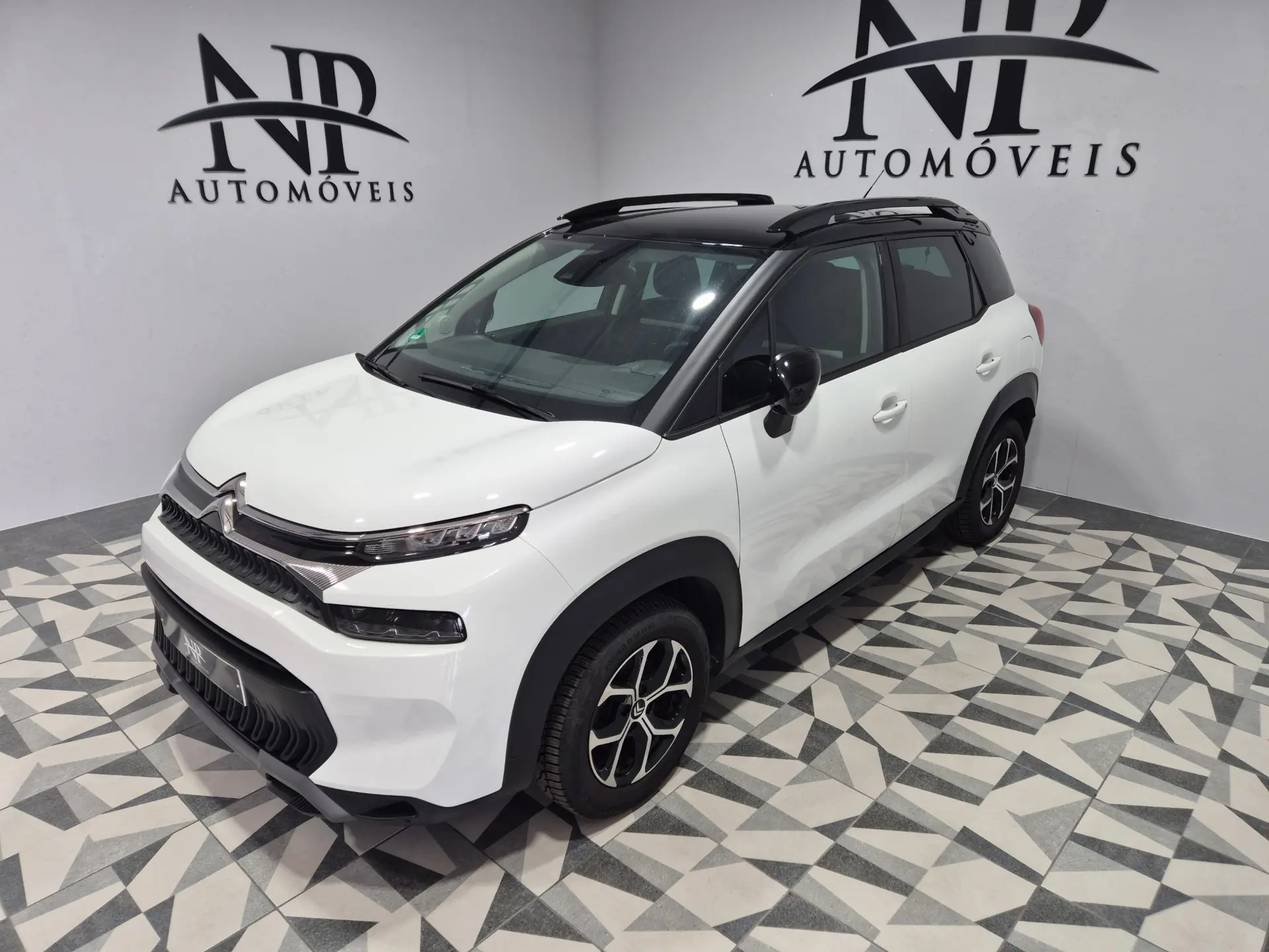 Citroen C3 Aircross 1.2 PureTech Shine 2