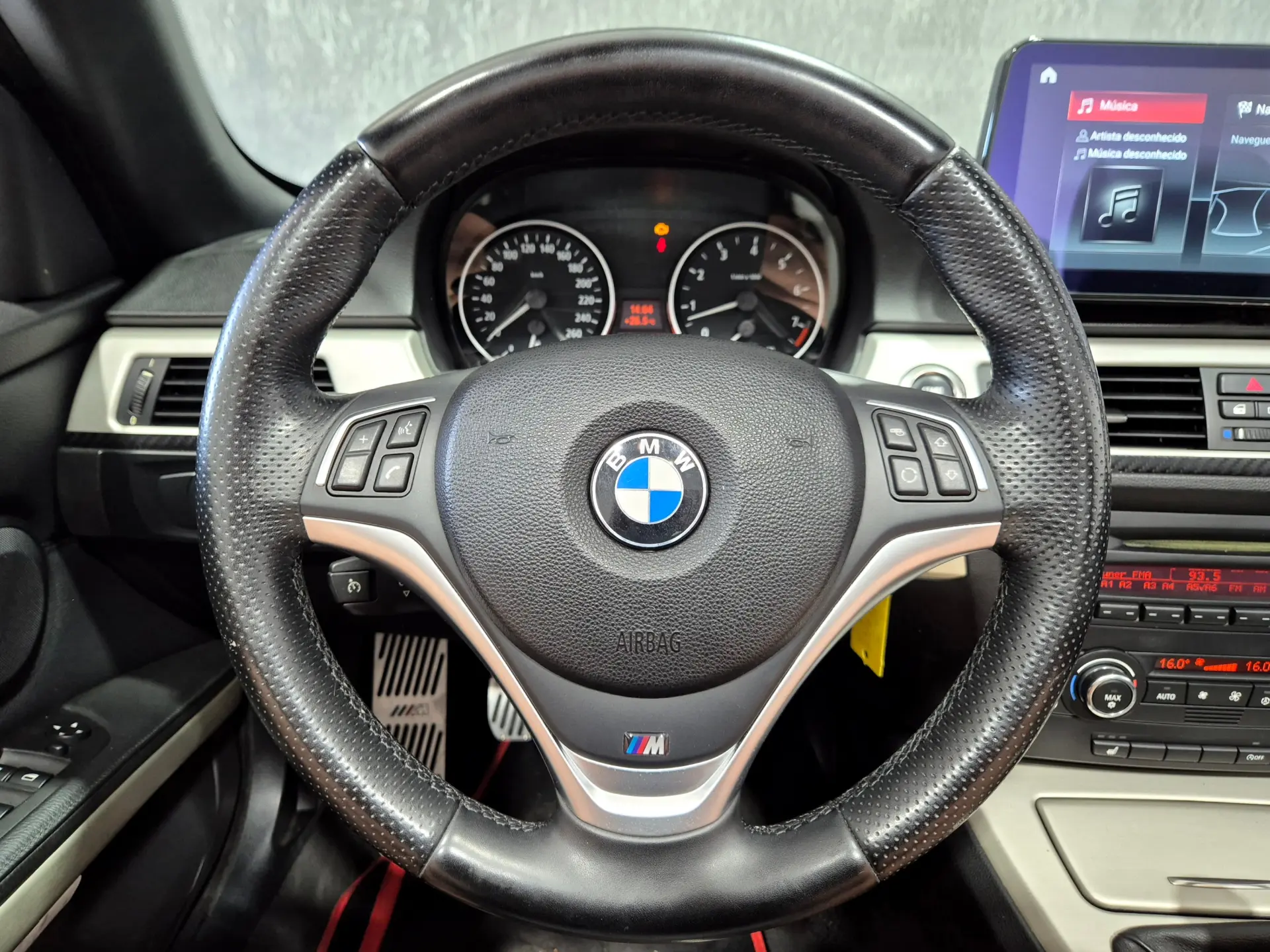 BMW 320 i Cabrio 27