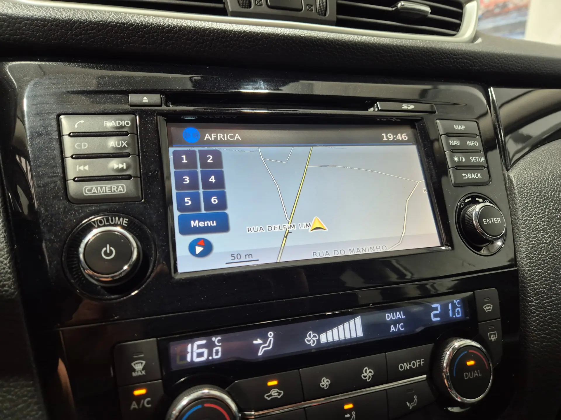 Nissan Qashqai 1.5 dCi Tekna Premium 24