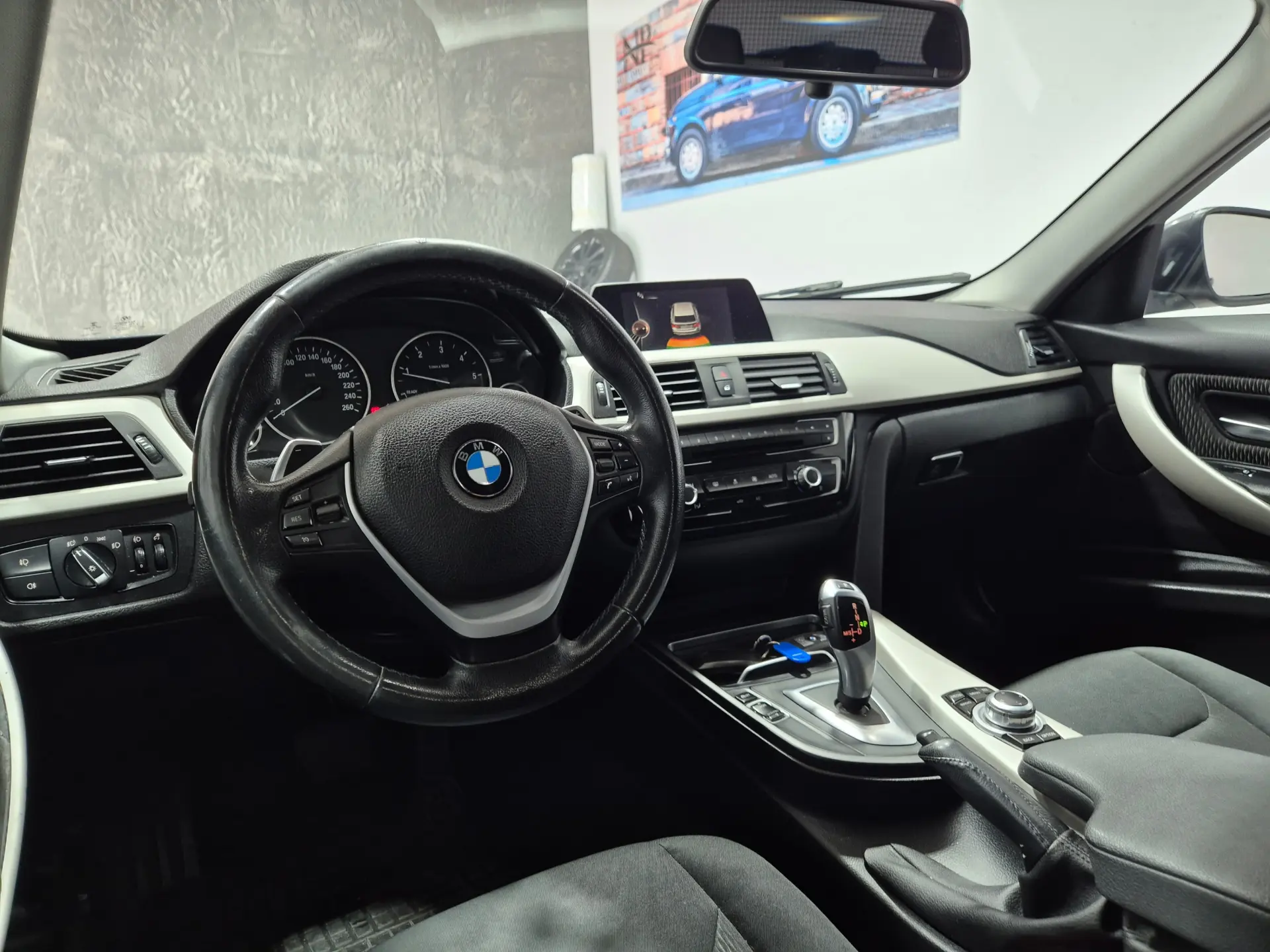 BMW 318 d Aut. 12