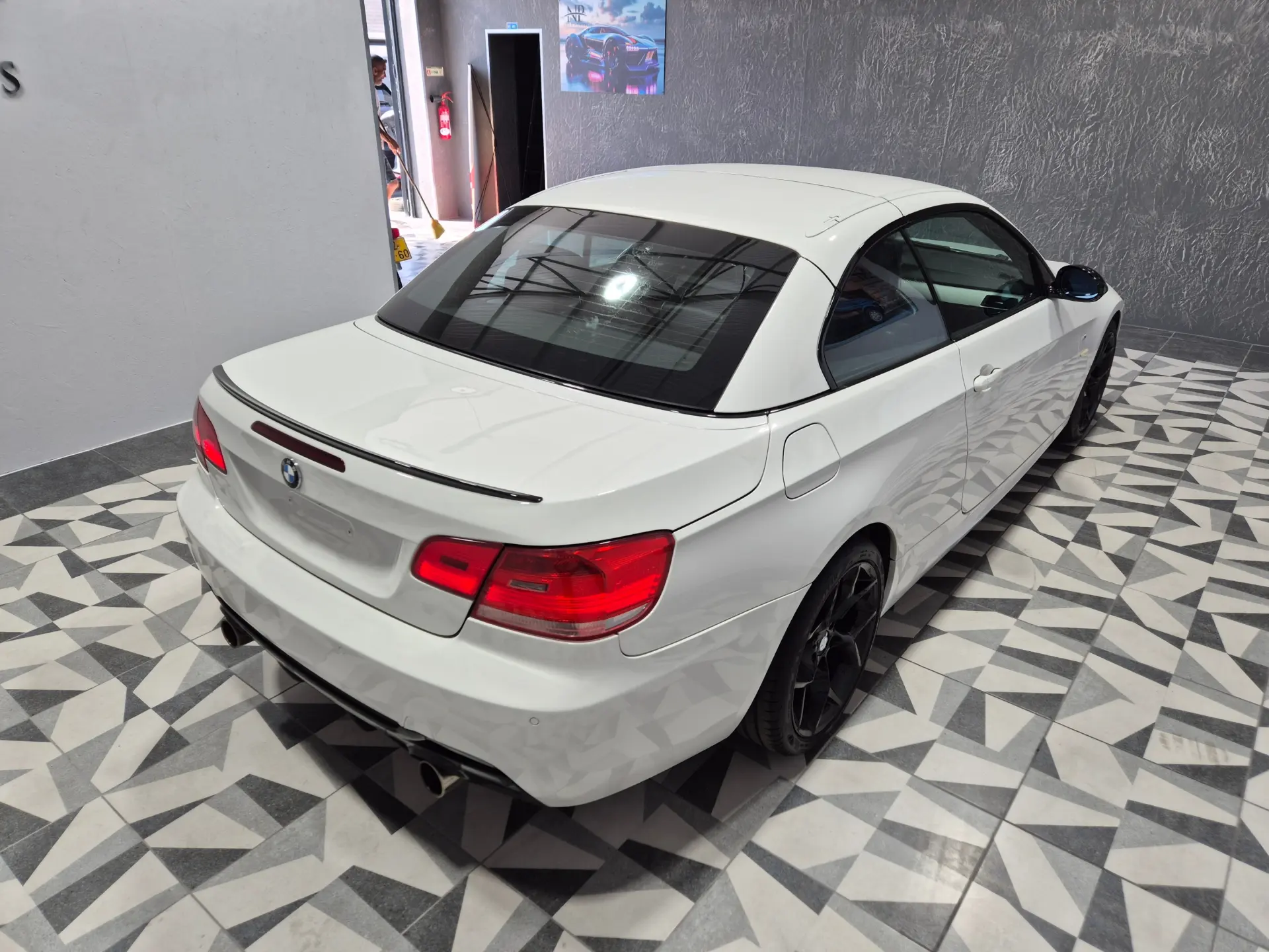 BMW 320 i Cabrio 10