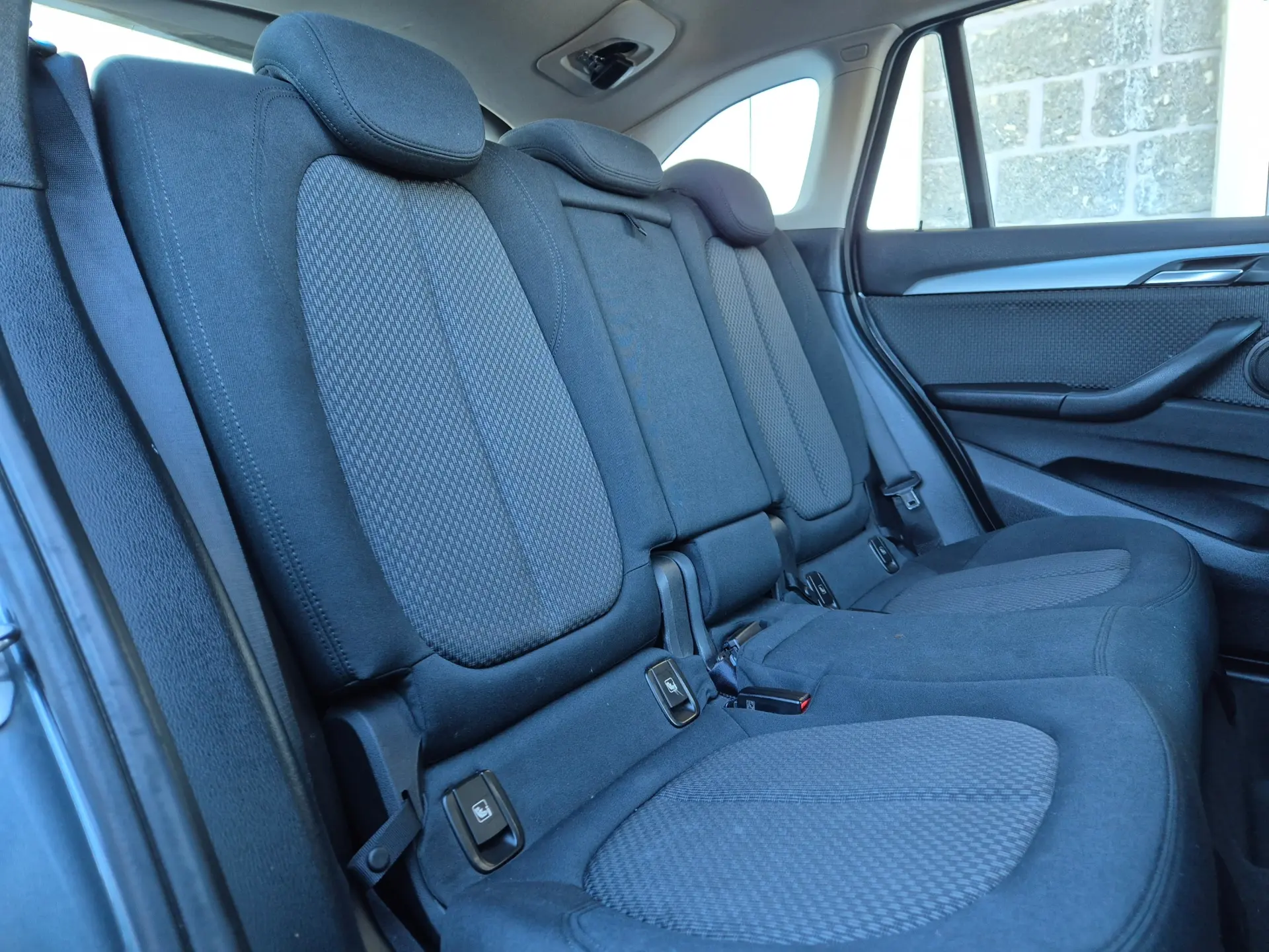 BMW X1 16 d sDrive 9