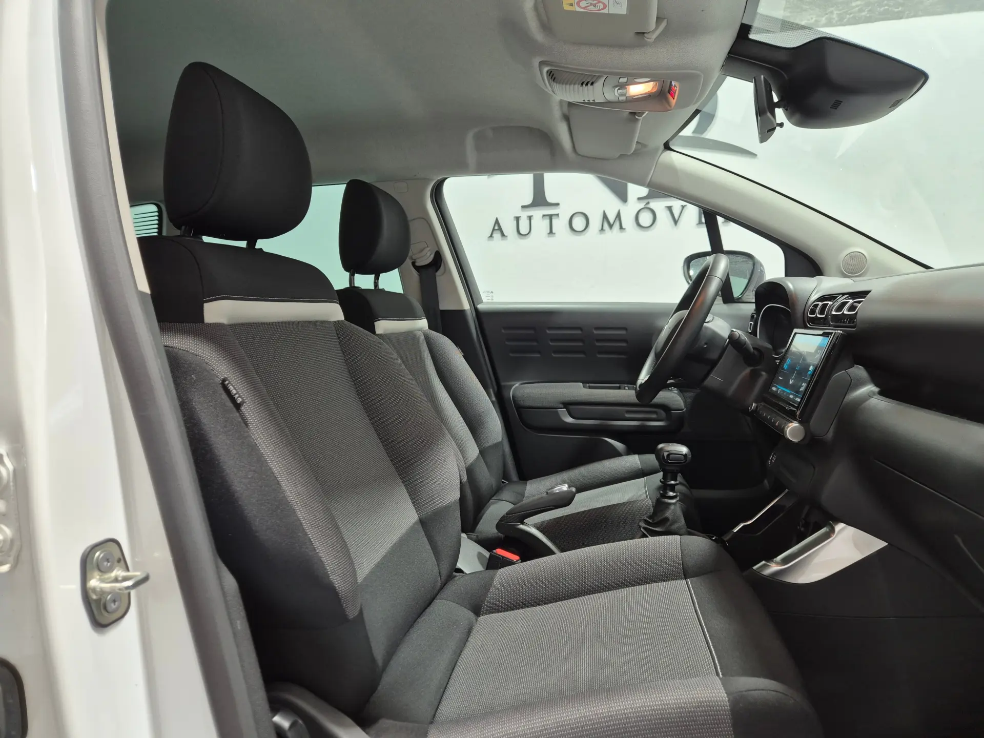 Citroen C3 Aircross 1.2 PureTech Shine 11