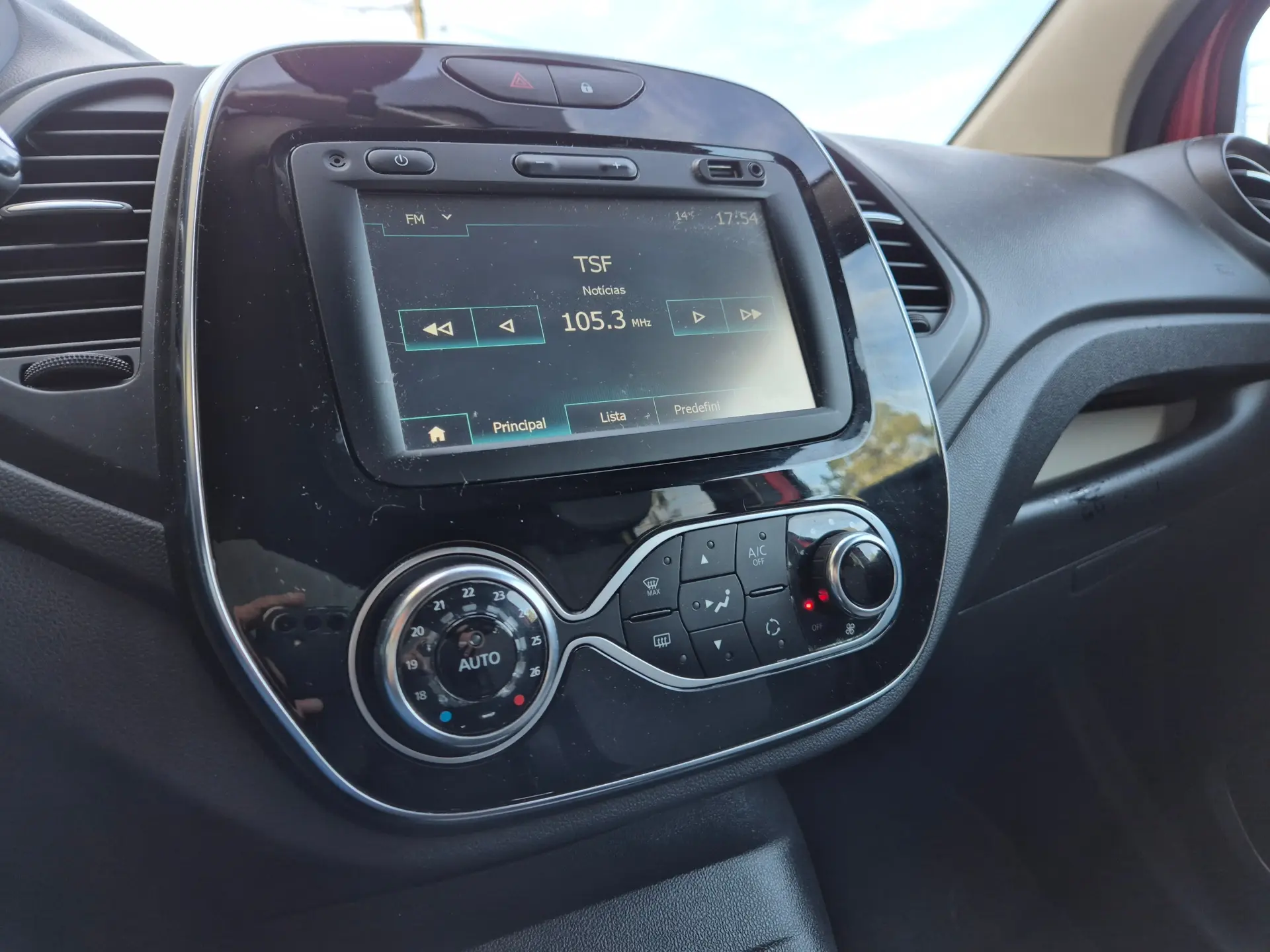 Renault Captur 0.9 TCE Exclusive 26