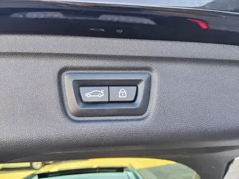 BMW 330 e Pack Desportivo M Pro Auto 22