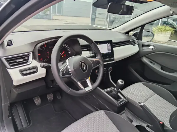 Renault Clio 1.5 Blue dCi Intens 11