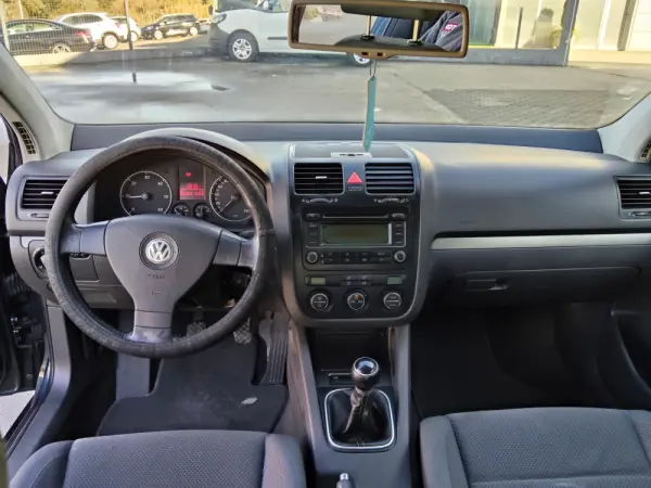 Volkswagen Golf 1.9 TDi Confortline 17