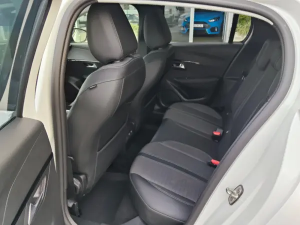 Peugeot e-208 50 kWh Allure Pack 13