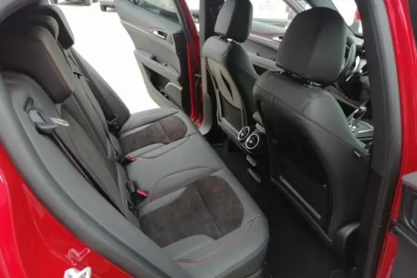 Alfa Romeo Stelvio Quadrifoglio Q4 2.9 510cv 21