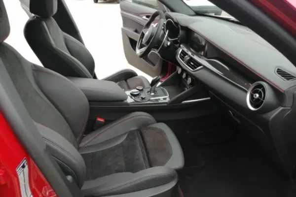 Alfa Romeo Stelvio Quadrifoglio Q4 2.9 510cv 22