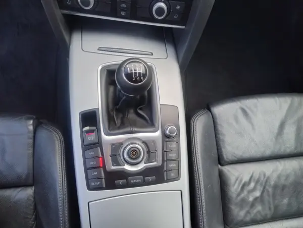 Audi A6 Avant 2.0 TDi S-line 30