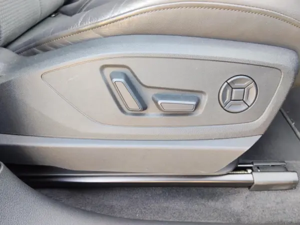 Audi e-tron 55 quattro S line 25