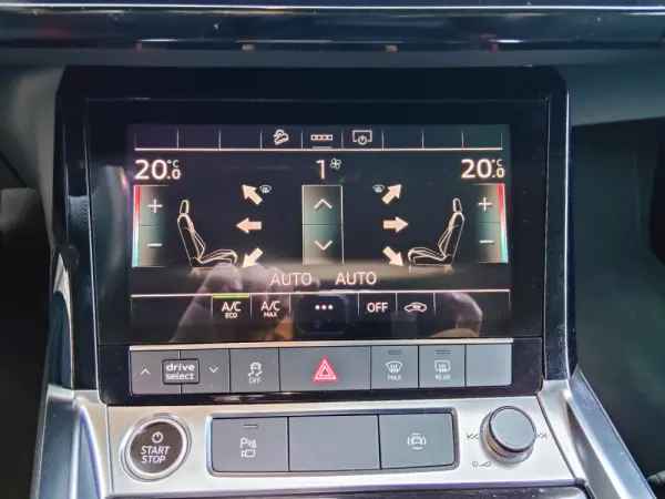 Audi e-tron 55 quattro S line 35