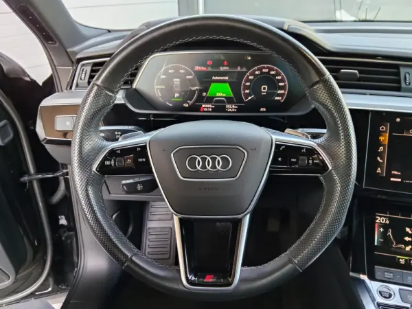 Audi e-tron 55 quattro S line 41