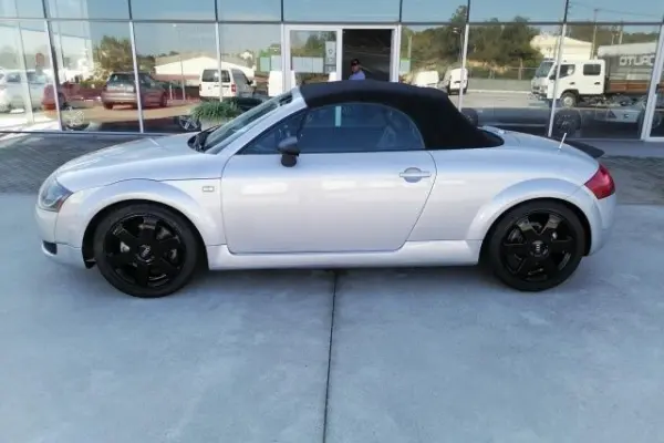 Audi TT Roadster 1.8 T quattro 9