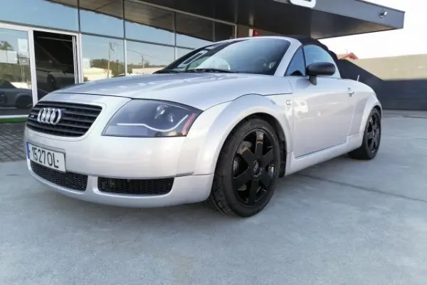 Audi TT Roadster 1.8 T quattro 10