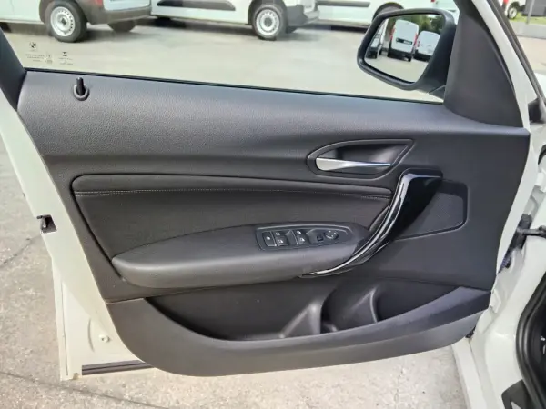 BMW 116 d Line Sport Auto 13