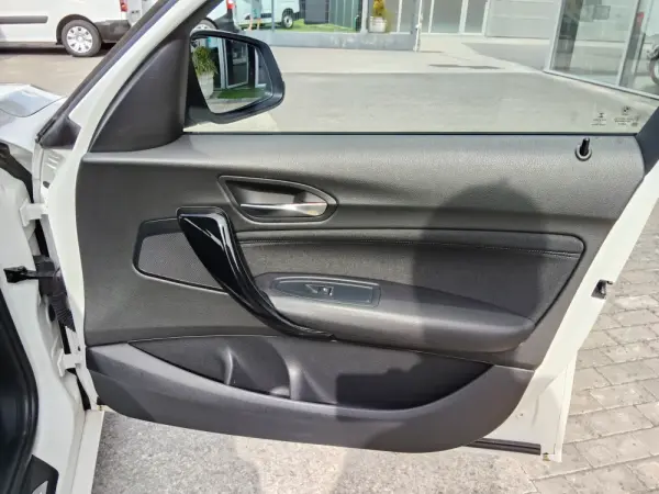 BMW 116 d Line Sport Auto 21