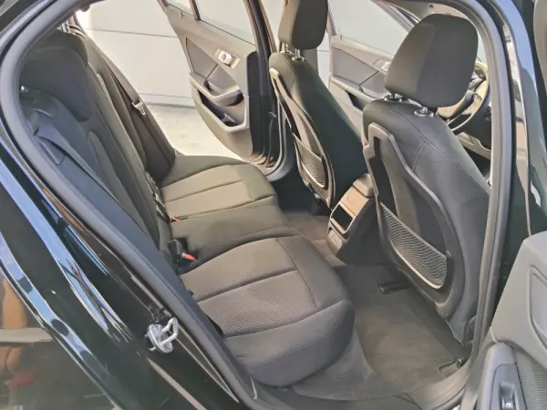 BMW 116 d Corporate Edition Auto 17