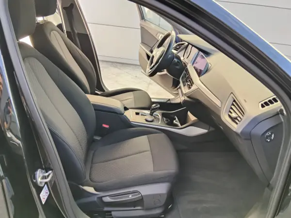 BMW 116 d Corporate Edition Auto 19