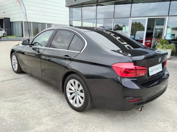 BMW 316 d Line Sport 9