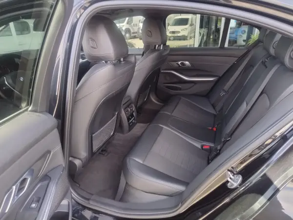 BMW 320 d Line Sport Auto 19