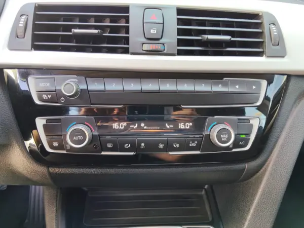 BMW 418 Gran Coupé d Advantage Auto 26