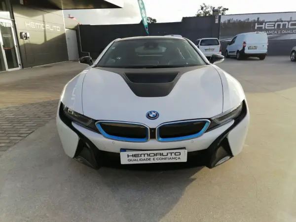 BMW i8 Standard 4
