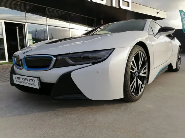 BMW i8 Standard 11