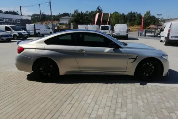BMW M4 4
