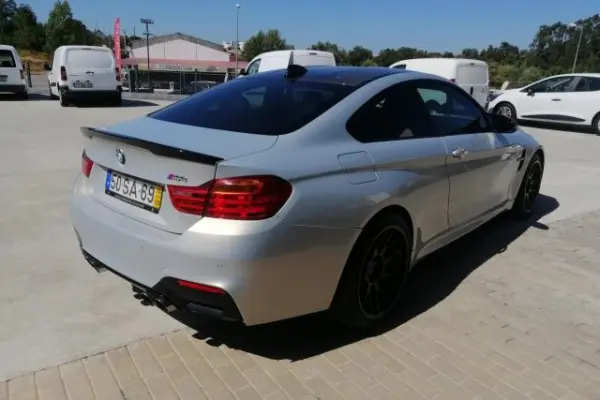 BMW M4 5