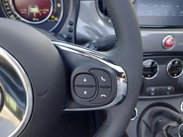 Fiat 500C 1.0 Hybrid 36