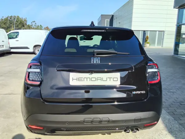 Fiat 600 1.2 Hybrid La Prima 9