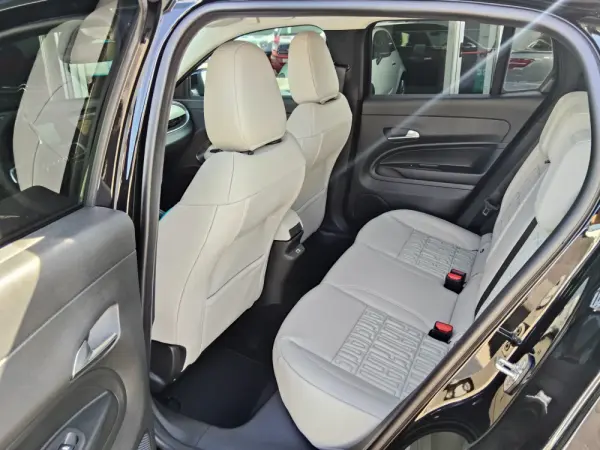 Fiat 600 1.2 Hybrid La Prima 15