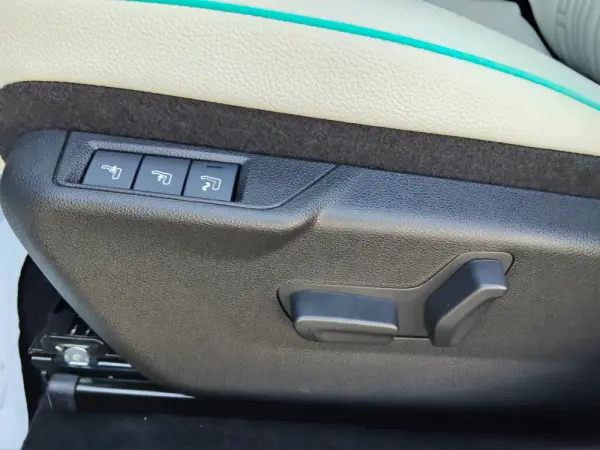 Fiat 600 1.2 Hybrid La Prima 26