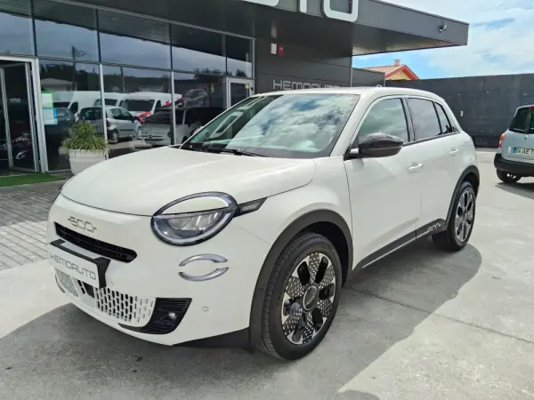 Fiat 600 1.2 Hybrid La Prima 5